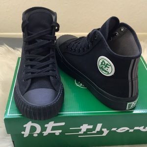PF Flyers